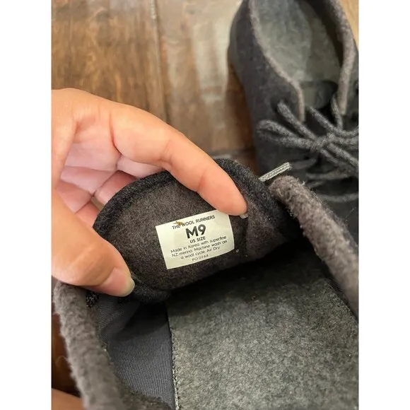 Allbirds Men’s Wool Runners Black size 9