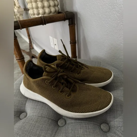 Allbirds tree runner size 10