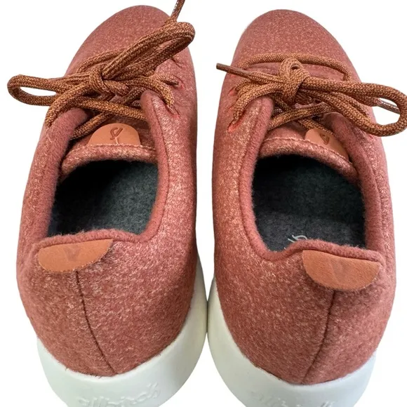 Allbirds Wool Runners in Diablo (White Sole) Shoes Women's Size 10