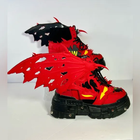 ANTHONY WANG Red Apple Women’s Dragon Platform Wedge Size 10