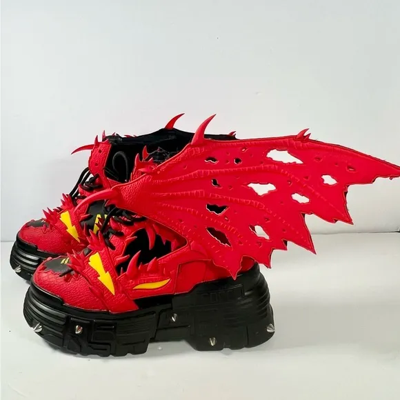 ANTHONY WANG Red Apple Women’s Dragon Platform Wedge Size 10