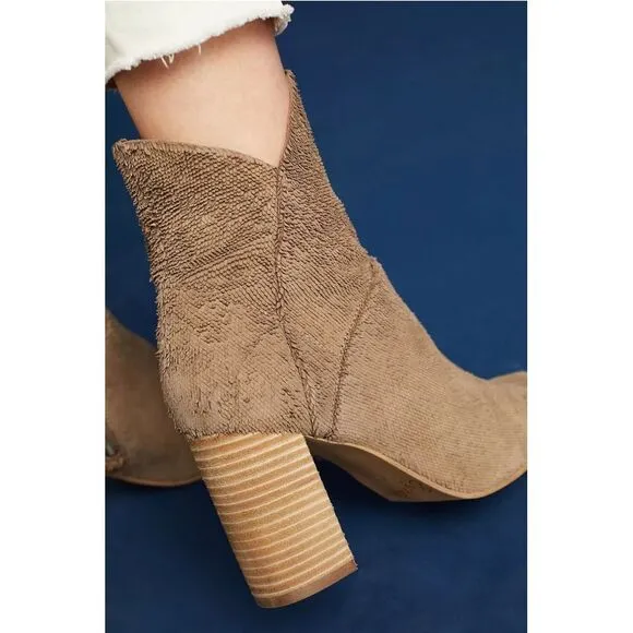 ANTHROPOLOGIE BOOTIES TAUPE SUEDE ANKLE BOOT NEW NIB 7 SEYCHELLES SHOES TEXTURED