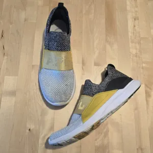 APL Techloom Bliss Knit Running Shoes Size 9.5