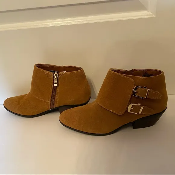 APRI NEW BOOTS ANKLE BOOTIE TAN BROWN SUEDE GALANT SHOES Size 7.5