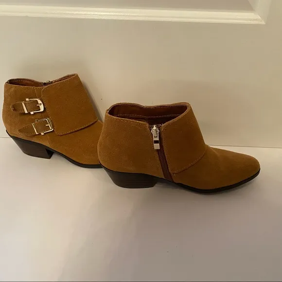 APRI NEW BOOTS ANKLE BOOTIE TAN BROWN SUEDE GALANT SHOES Size 7.5