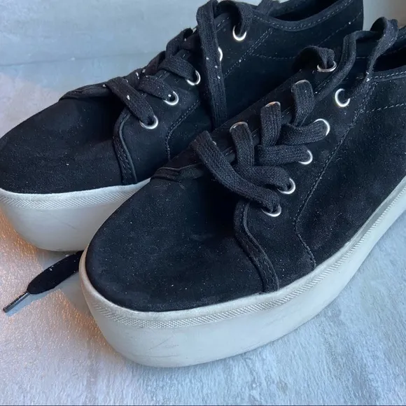 Aqua black white piper suede platform sneakers size 9
