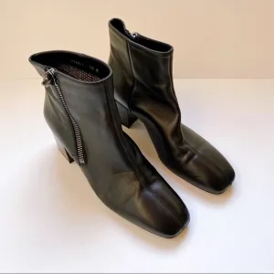Aquatalia Cathryn Black Leather Block Heel Boots
