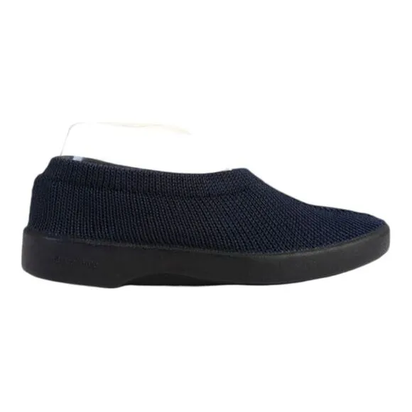 ARCOPEDICO Women’s Softs 09/1061 Navy Knit Slip-Ons in the Size 41 EU/9.5-10 US