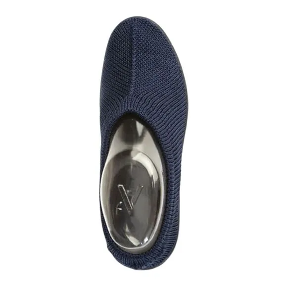 ARCOPEDICO Women’s Softs 09/1061 Navy Knit Slip-Ons in the Size 41 EU/9.5-10 US