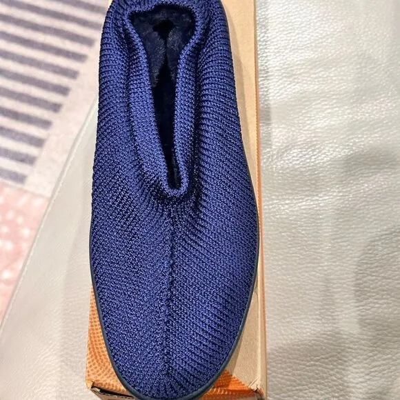ARCOPEDICO Women’s Softs 09/1061 Navy Knit Slip-Ons in the Size 41 EU/9.5-10 US