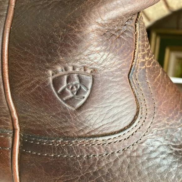 Ariat Brown Leather Roper Boots Men’s 9