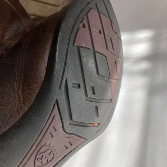 Ariat Brown Leather Roper Boots Men’s 9