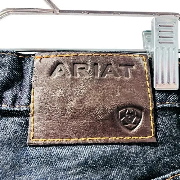 Ariat Cowboy Cut Dark Wash Jeans Size 30x32 Embroidered Casual Western Rodeo