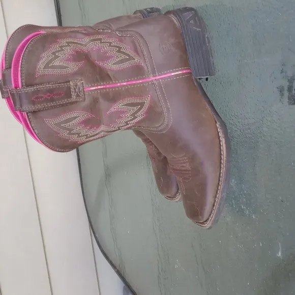 Ariat Cowgirl boots