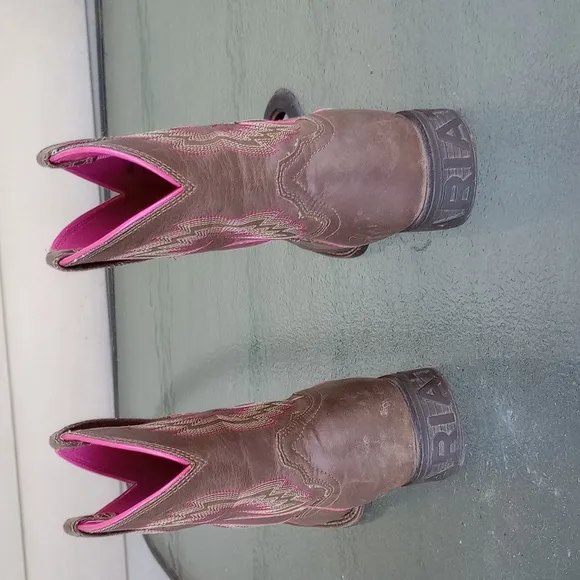 Ariat Cowgirl boots
