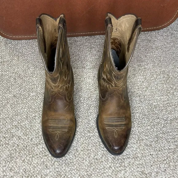 Ariat Heritage Western leather boots