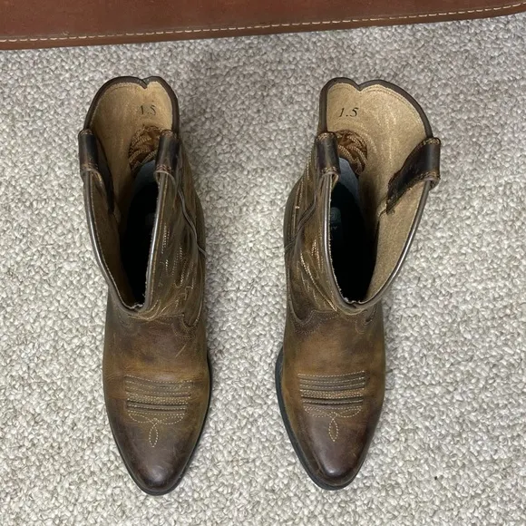 Ariat Heritage Western leather boots