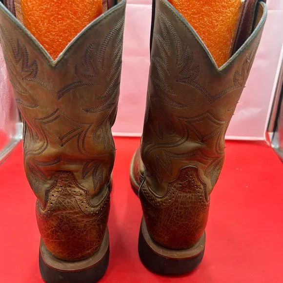 Ariat Men 10 heritage, crêpe, cowboy boots