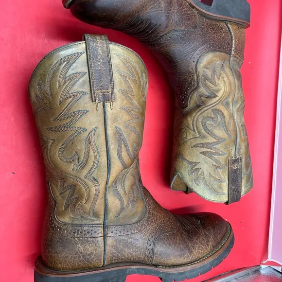 Ariat Men 10 heritage, crêpe, cowboy boots