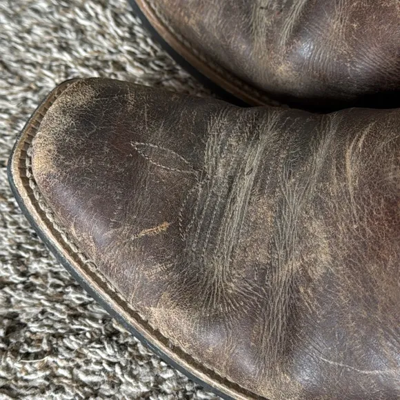 Ariat Men’s 8.5 Sport Square Toe Cowboy Boot Western Leather
