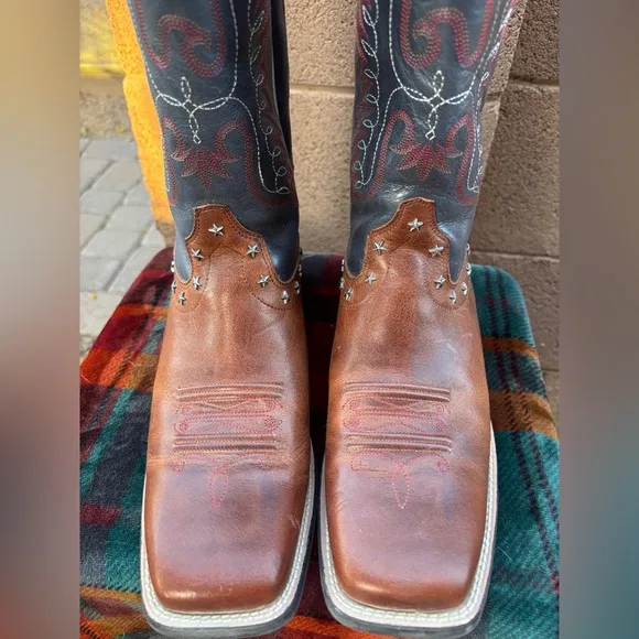 Ariat  Men's Cowboy Boots leather 11 b shoes