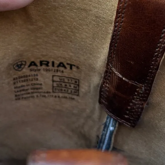 Ariat  Men's Cowboy Boots leather 11 b shoes