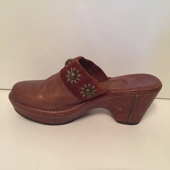 ARIAT SHOES CLOGS NEW MULES BROWN LEATHER WESTERN EMBELLISHED Size 10 UNWORN