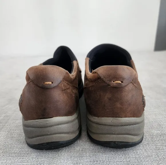 Ariat slip on leather shoes sz 7b