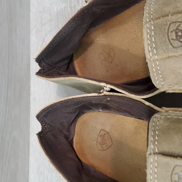 Ariat Womens Leather Bomber Cruiser Loafer Slip on shoes sz 8.5B