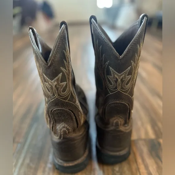 Ariat Work Composite toe waterproof boots. Brown leather Ariat boots size 9.5