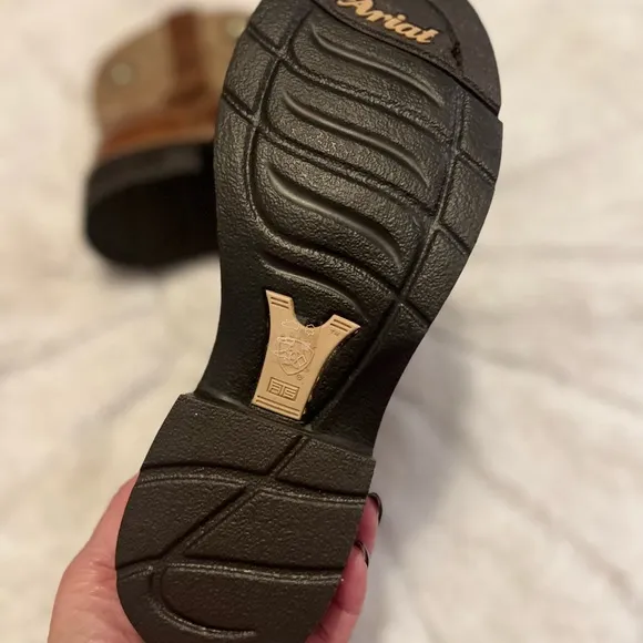 Ariat Youth Round toe boots