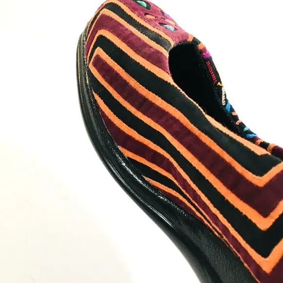 Arte Kuna Colombia Women's EU 38 (US 7.5) Hand Made Slip On Shoes Kuna Print