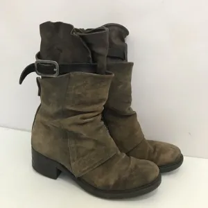 AS98 Leather Boots Size 39