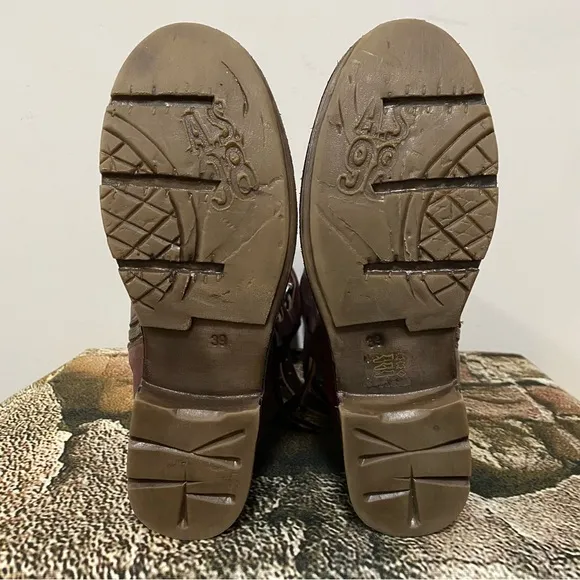 AS98 Sequoia Bradley Boots Size 39
