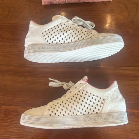 A.S.98 womens adrian sneakers White Leather Perforated Platform Insole