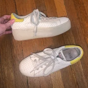 Ash Cult Platform Leather Sneakers Size 39