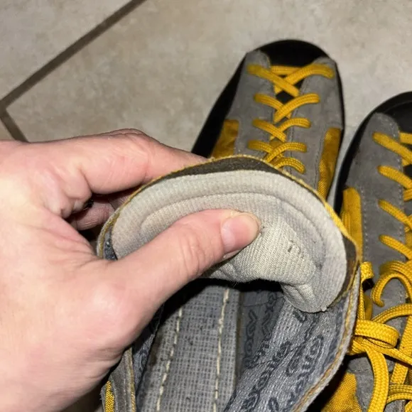 Asolo Climbing Shoes - Gray and Yellow women’s size 7.5