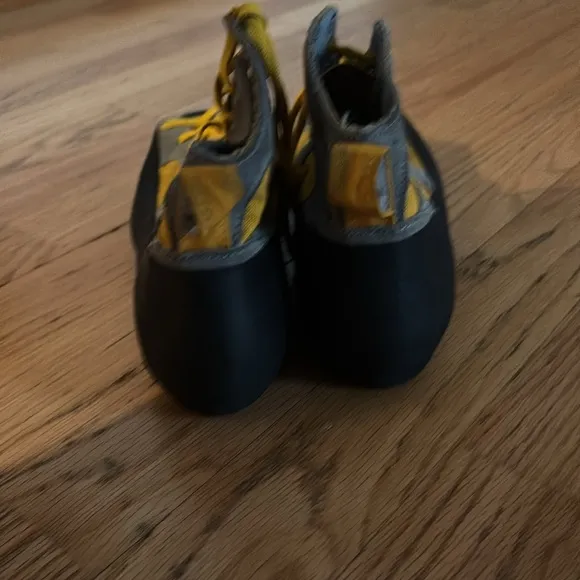 Asolo Climbing Shoes - Gray and Yellow women’s size 7.5