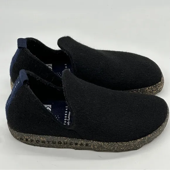 ASPORTUGUESAS City Wool Platform Sneakers. Size 9-9.5