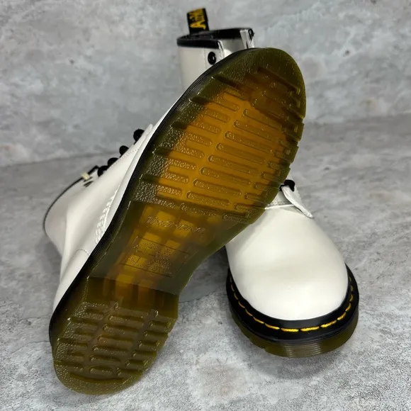 Authentic Dr Doc Martens Boots Women Sz US 6 White Combat AirWair 11821 Lace Up