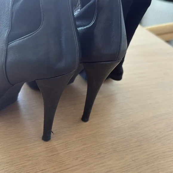 Authentic Stuart weitzman size 36.5 Black over the Knee genuine leather Boots