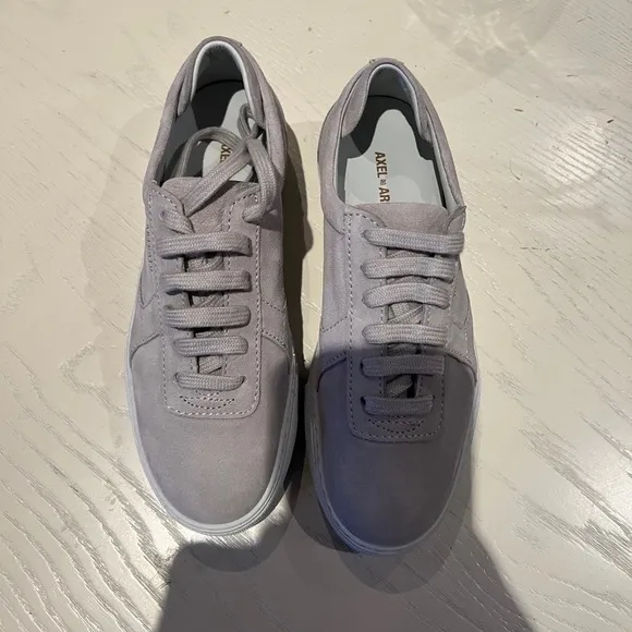 Axel Arigato platform low-top suede sneakers