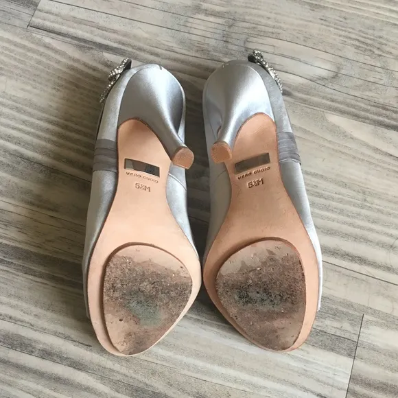 Badgley Mischka Designer Gray Satin Crystal Stone Embellished Stiletto Heels
