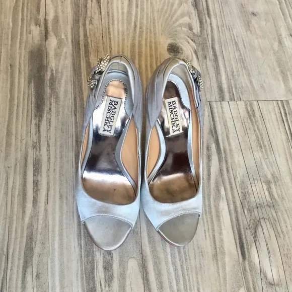 Badgley Mischka Designer Gray Satin Crystal Stone Embellished Stiletto Heels