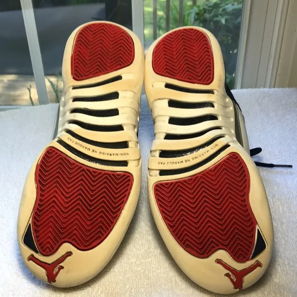 Barely worn!NIKE Air Jordan Navy Blue/ White High top Sneakers