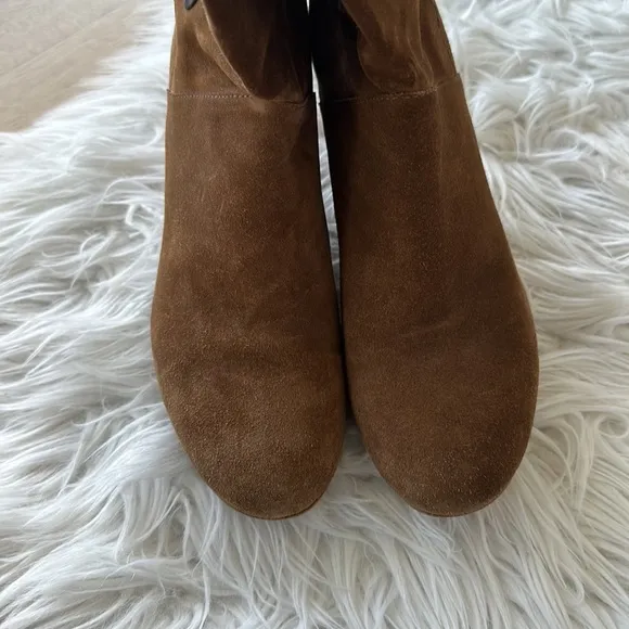 Barney’s New York CO-OP Brown Suede Round Toe Boots with Buttons Size 37 1/2
