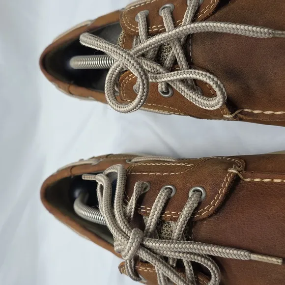 Bass &amp; co mens 11.5 Brown Loafer style anchor tan biege  lace ups nice Condition