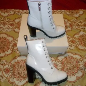 BCBG Generation Paulina Boots
