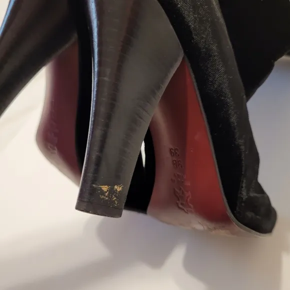 BCBG Maxazria velvet square toe boots sz 9B