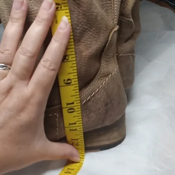 Bed stu light brown women's leather boots size 6
